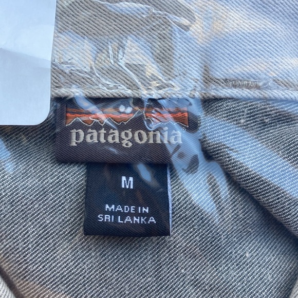 Patagonia Women’s Shop Coveralls in Pumice - Picture 5 of 11